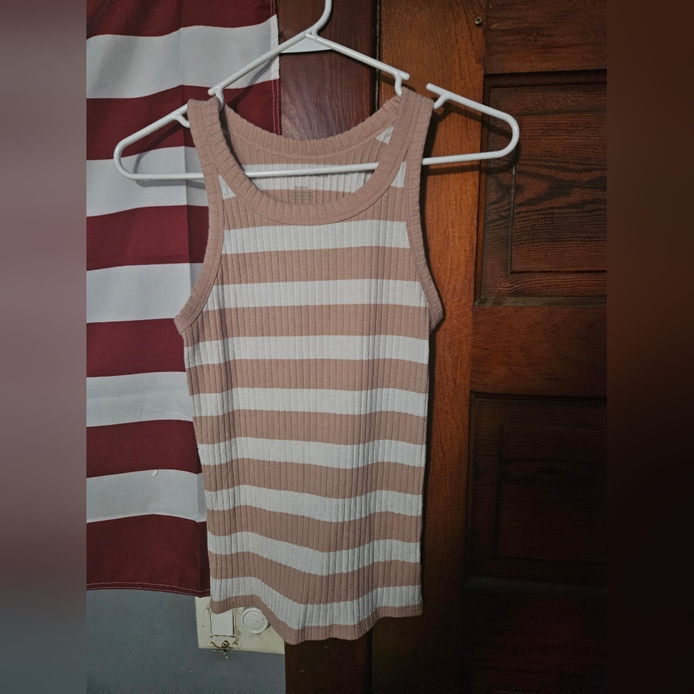 Striped Sleeveless Ribbed Top - Peach and White